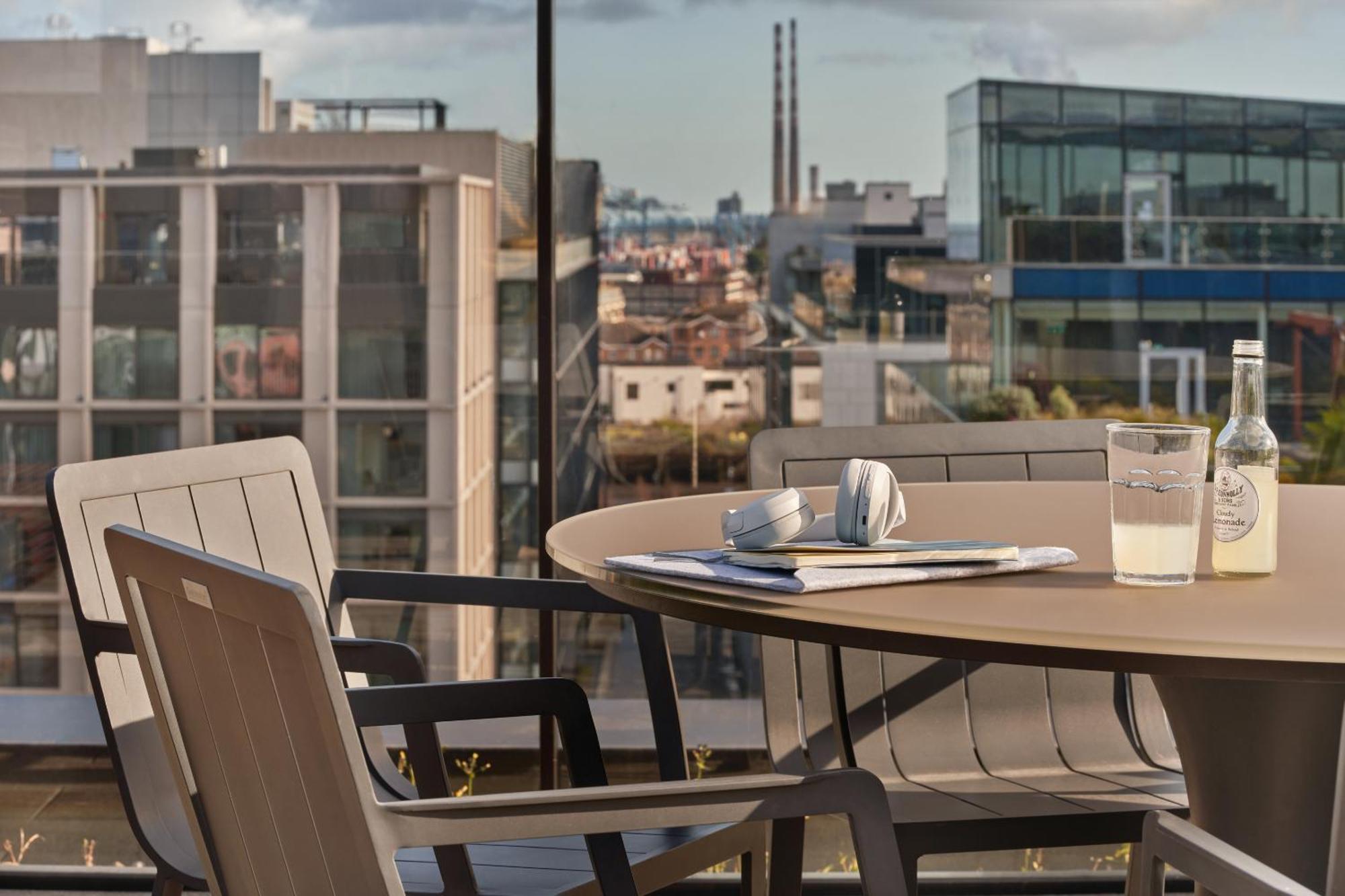 Britain Quay, Sonder Apartments By Marriott Bonvoy Dublin Exterior photo
